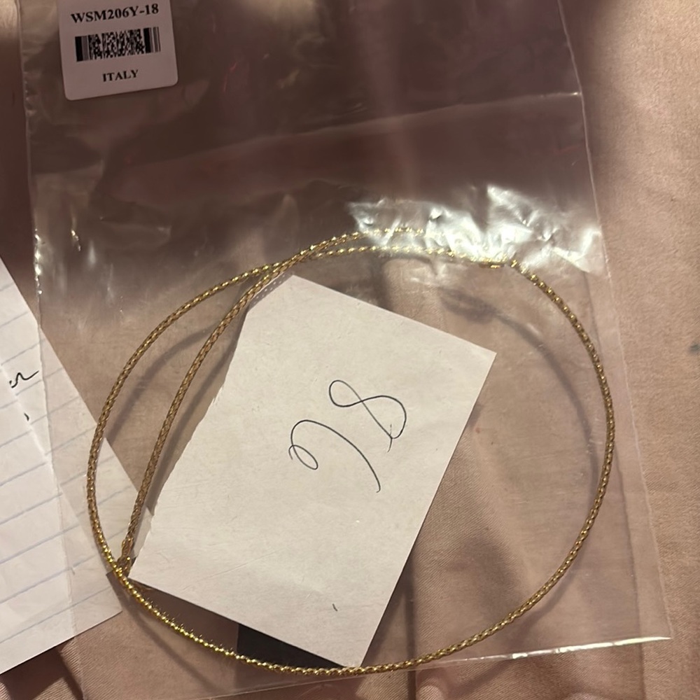 Elegant Gold Chain Necklace